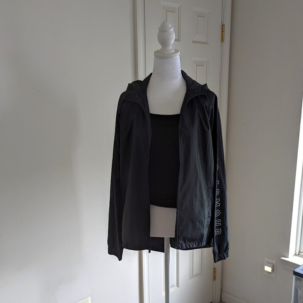 Under Armour Womens Windbreaker- Size S